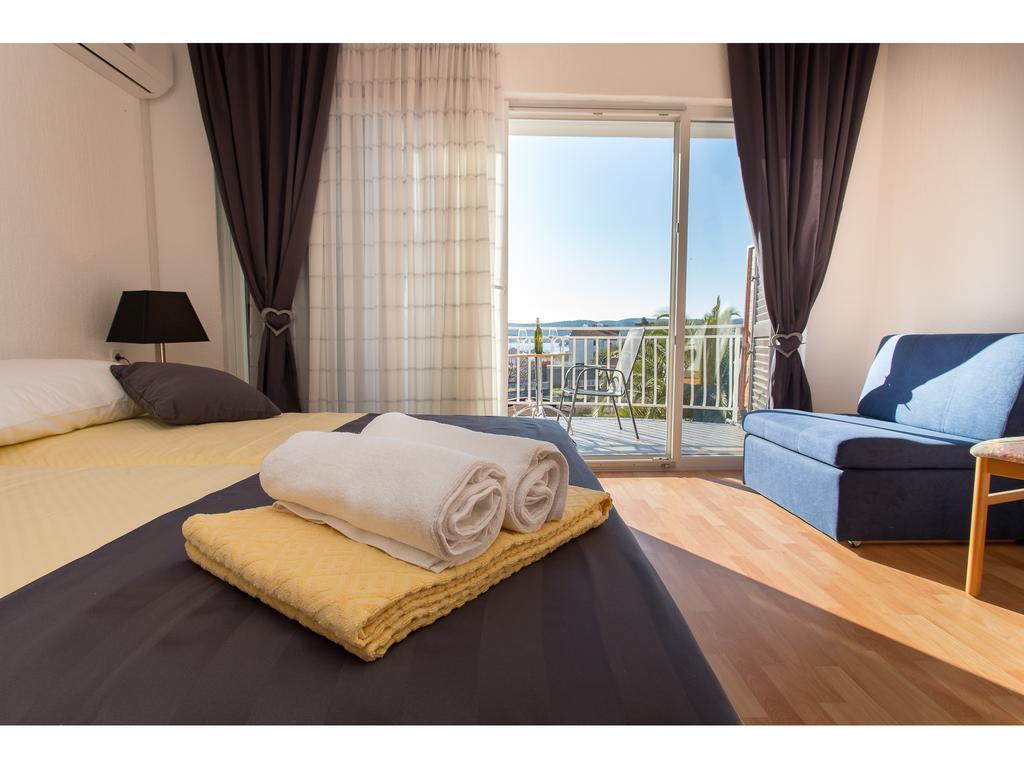 Lanterna Rooms Turanj Exterior foto